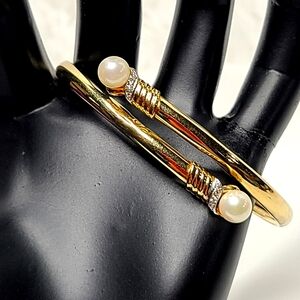 14k Gold Pearl & Diamond Bangle Bracelet